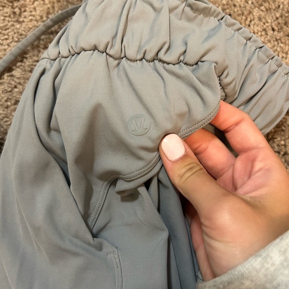 LULULEMON STRETCH HIGH RISE JOGGER rhino grey size 4 - Picture 3 of 5